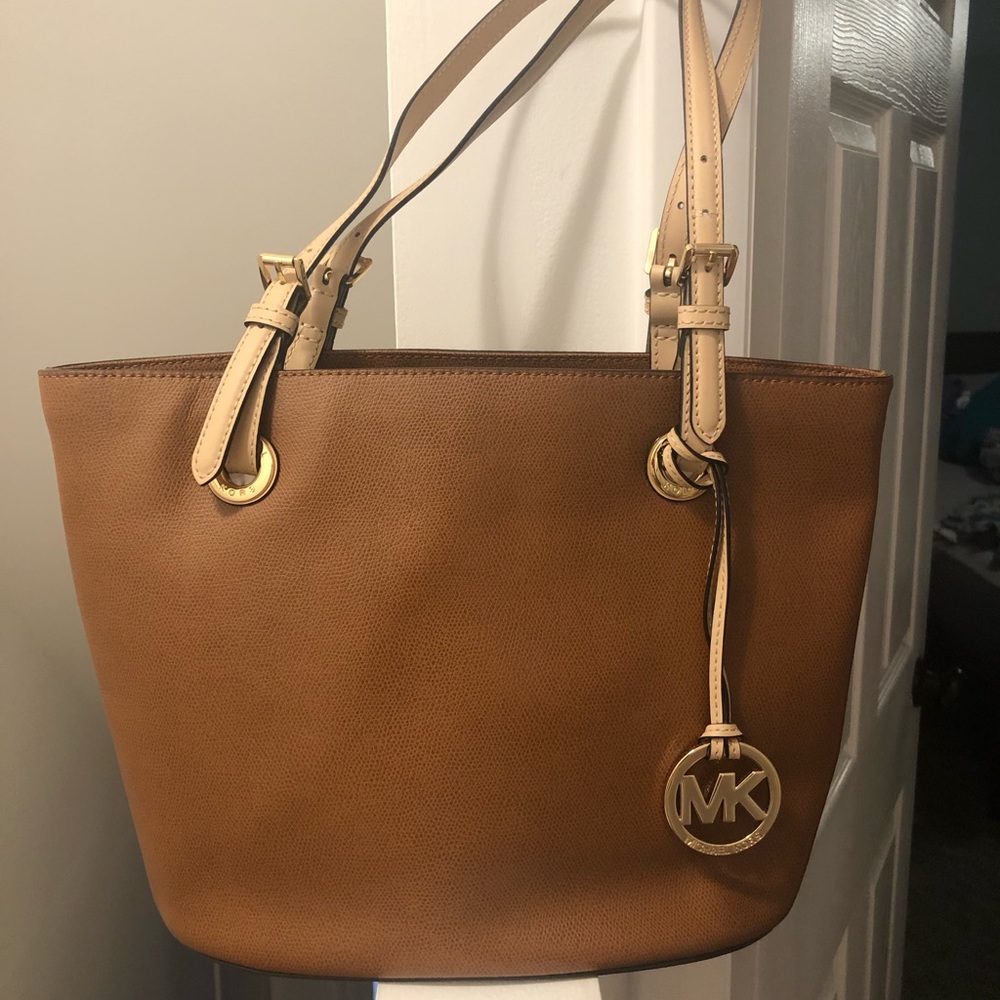 Brown Michael Kors Bucket Tote